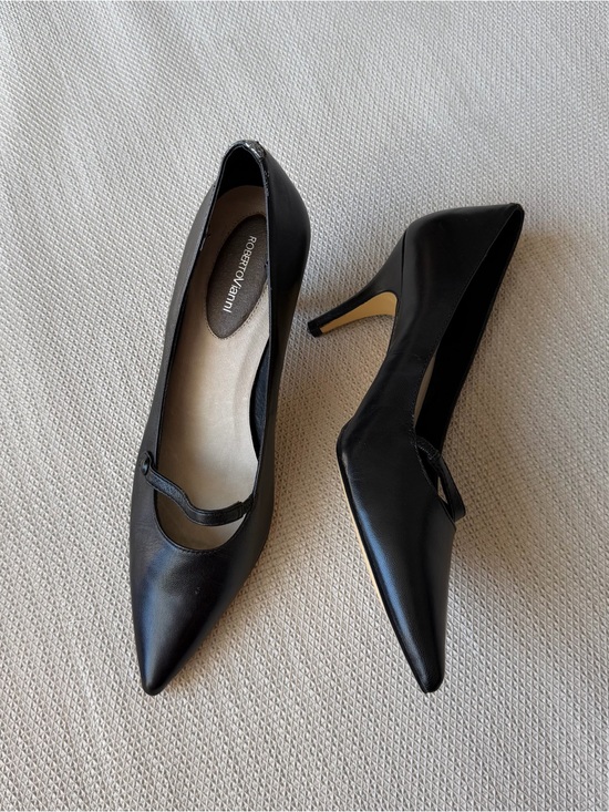 Roberto Vianni Shoes - Roberto Vianni Black Pointed Mary Jane Kitten Heel with Strap Detail